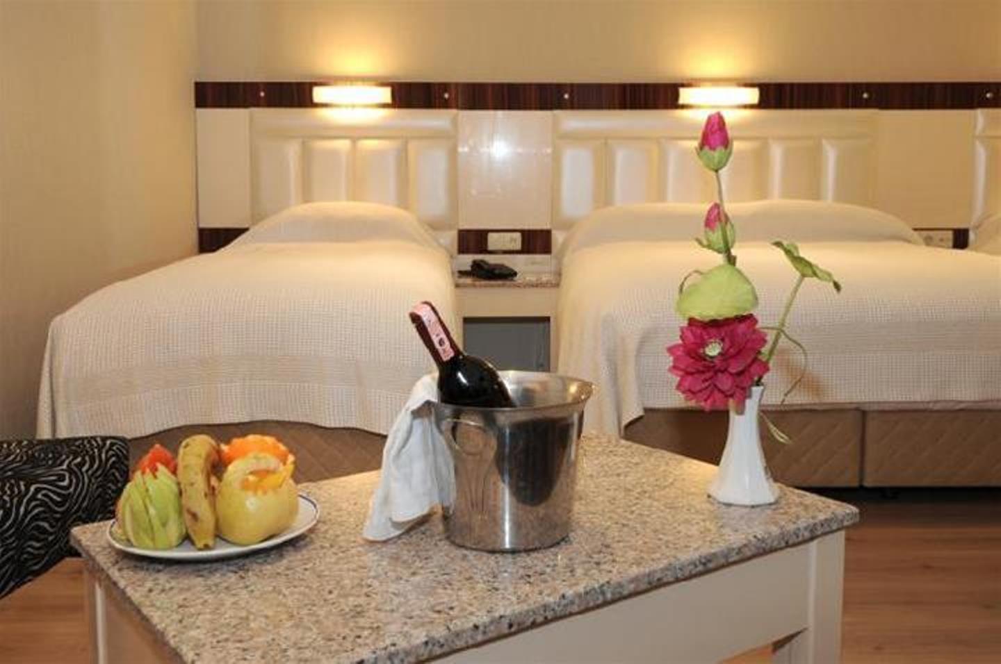 The City Port Hotel Истанбул Екстериор снимка