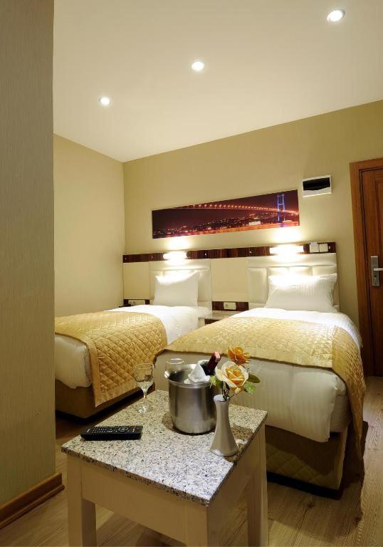The City Port Hotel Истанбул Екстериор снимка