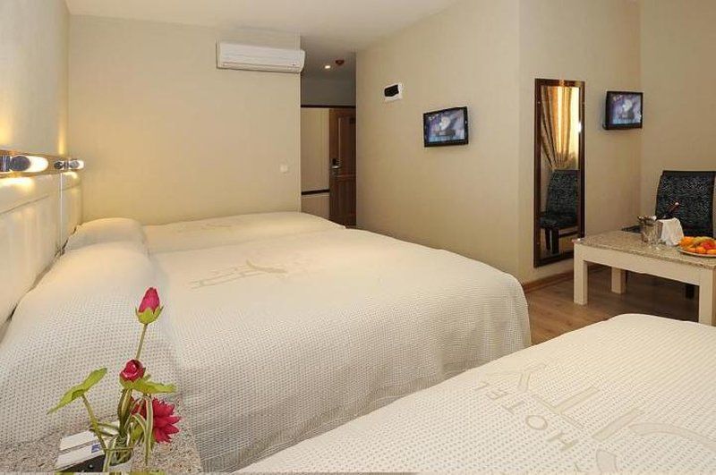 The City Port Hotel Истанбул Екстериор снимка